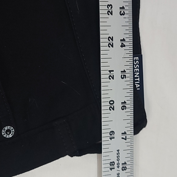 J. Crew Essential Straight Jean In All Day Stretch Black Size 32 Petite - Picture 13 of 14